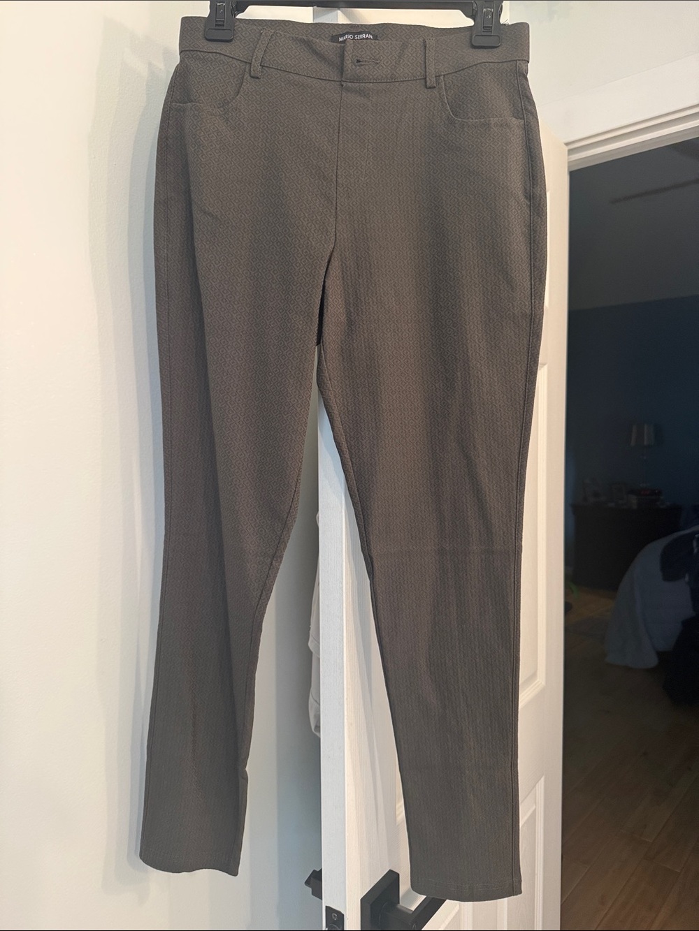 Mario Serrani Olive Textured Ankle Pants